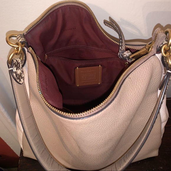 Coach Shay Shoulder Bag with Snakeskin Detail - Picture 4 of 8